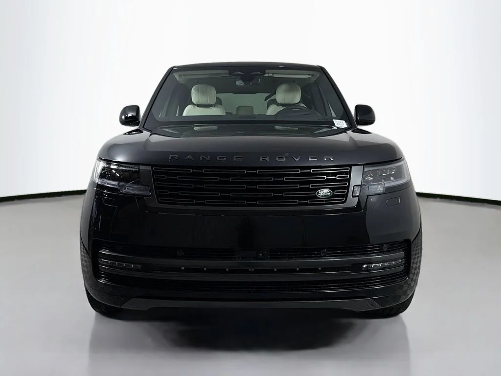 New 2026 Santorini Black Land Rover SE image 2