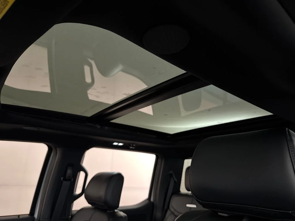 New 2026 White Ford Platinum image 30