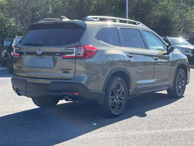New 2026 AUTUMN GREEN METALLIC Subaru Onyx Edition Touring 7-Passenger image 5