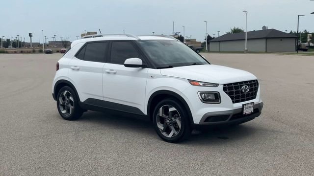 Used 2023 Hyundai Venue SEL with VIN KMHRC8A35PU218133 for sale in O'Fallon, IL