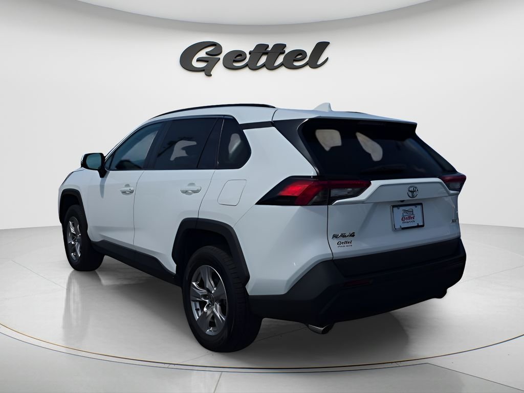 Used 2024 White Toyota XLE image 7
