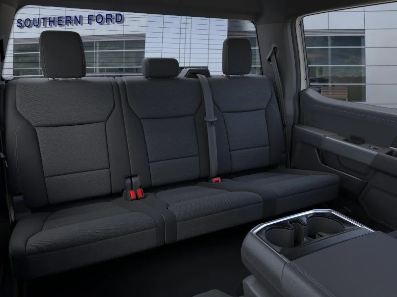 New 2026 Oxford White Ford XLT image 12
