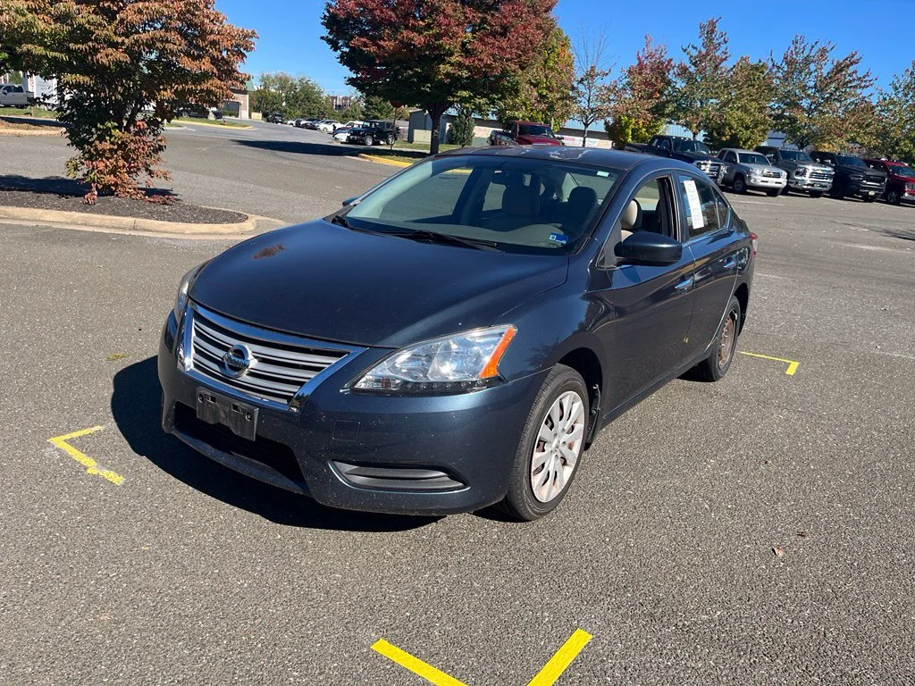 Used 2014 Blue Nissan SV image 3