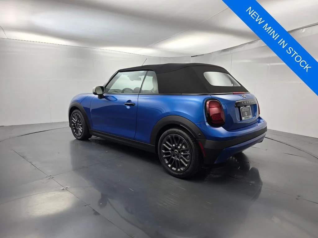 New 2026 Blue MINI Signature Plus image 7