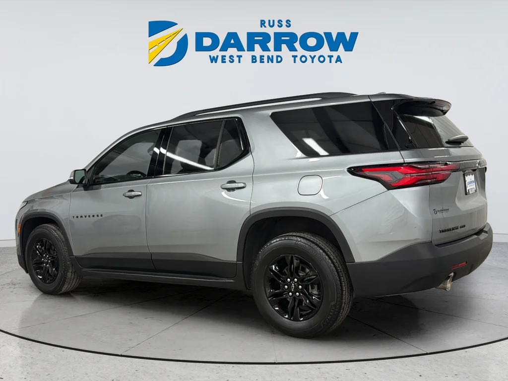 Used 2023 Gray Chevrolet LT image 3