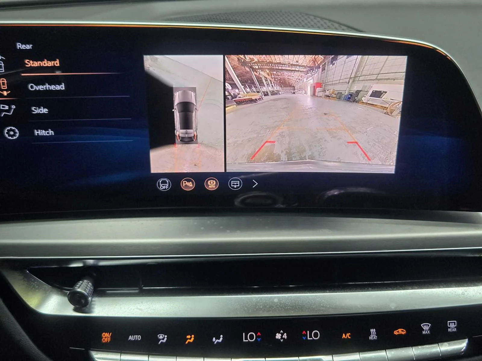 2027 Cadillac LYRIQ Luxury - Photo 12