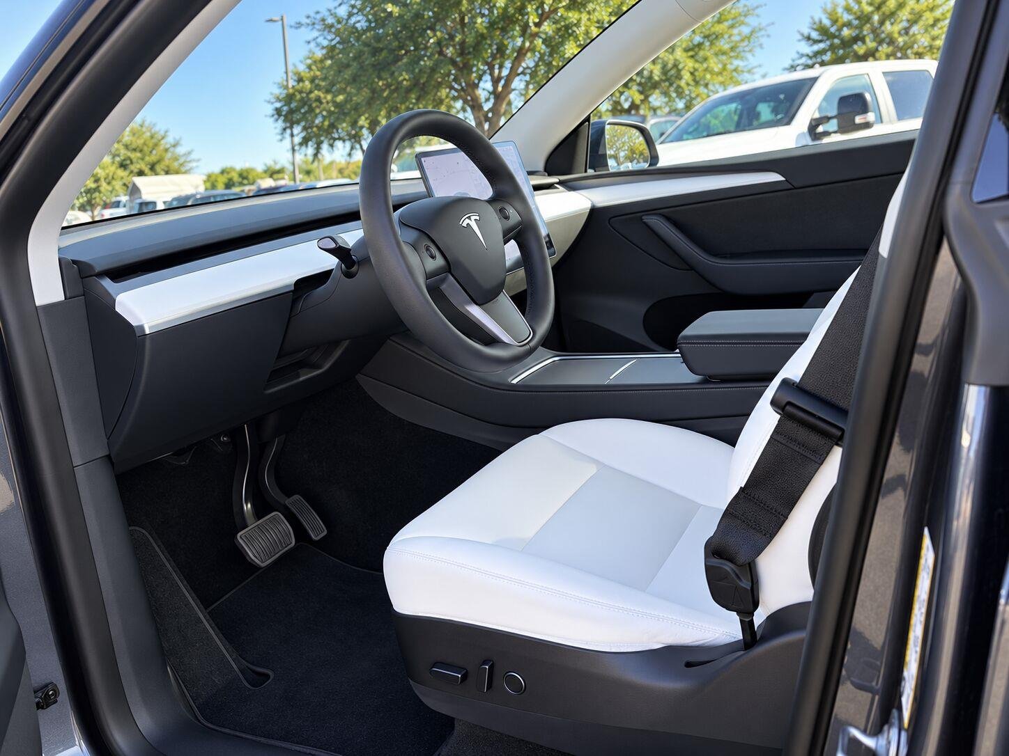 Used 2023 GRAY Tesla Long Range image 8