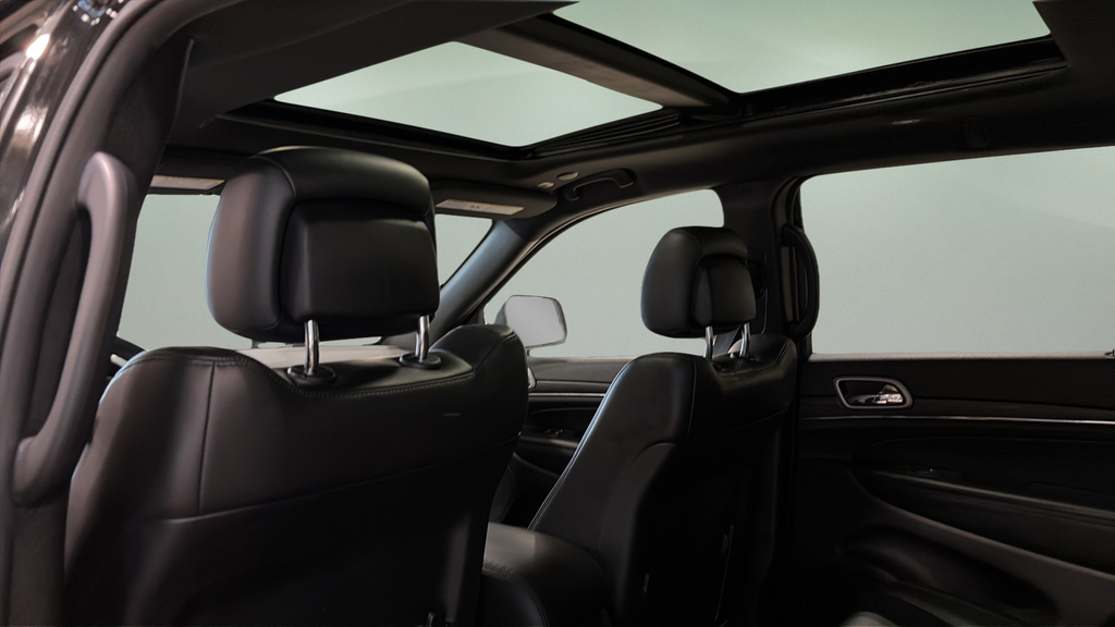 Used 2020 Black Jeep Limited image 17