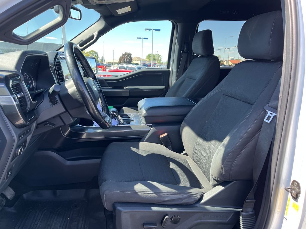Used 2022 White Ford XLT image 9