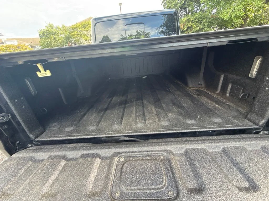 Used 2021 Black Jeep Overland image 9
