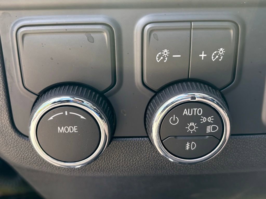 2026 Chevrolet Suburban High Country - Photo 32