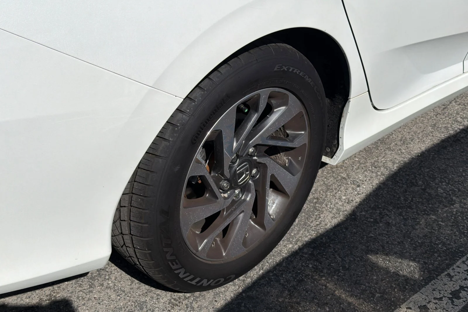 Used 2017  Honda EX image 4