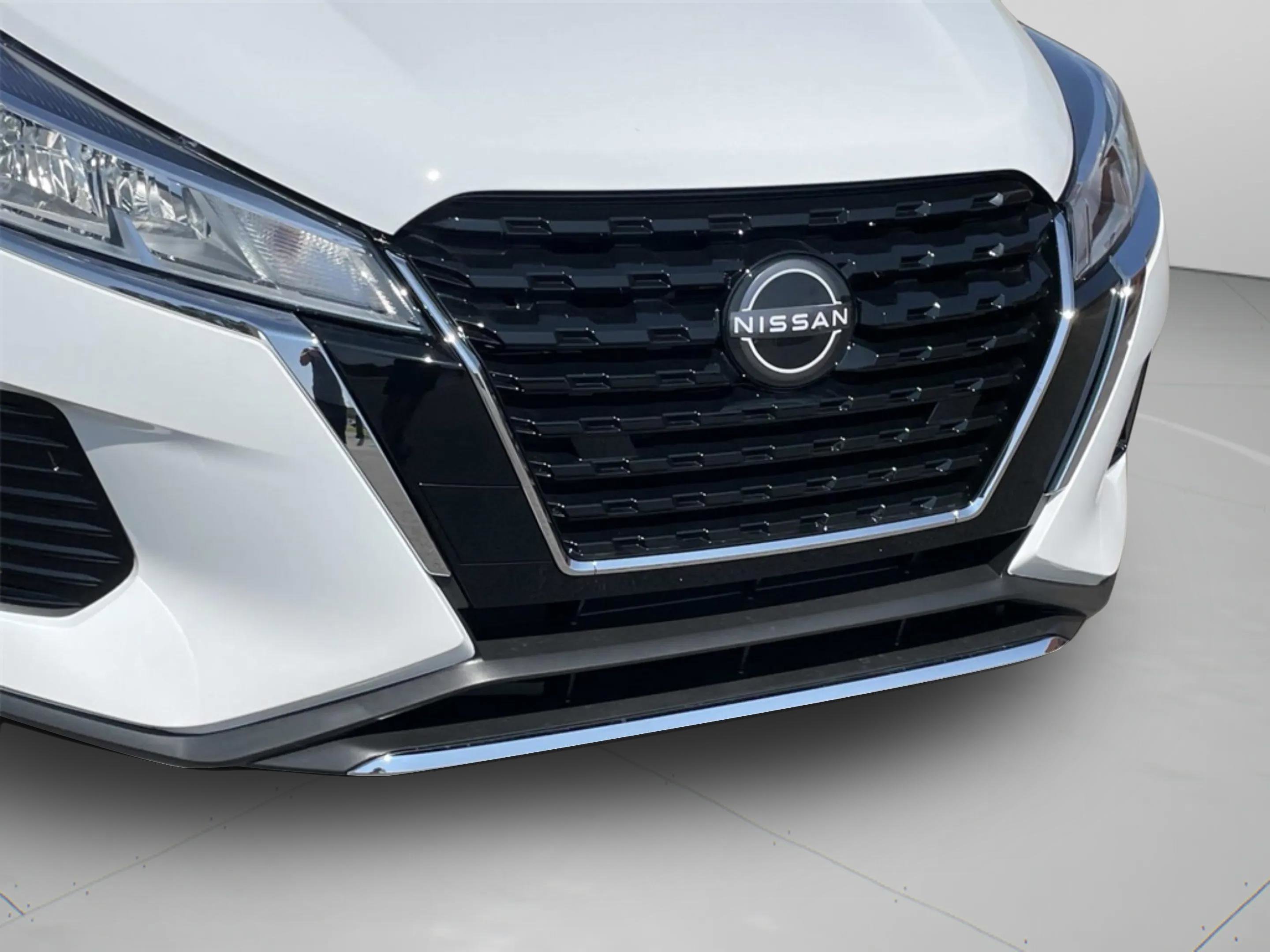 2025 Nissan KICKS PLAY Base - Photo 29