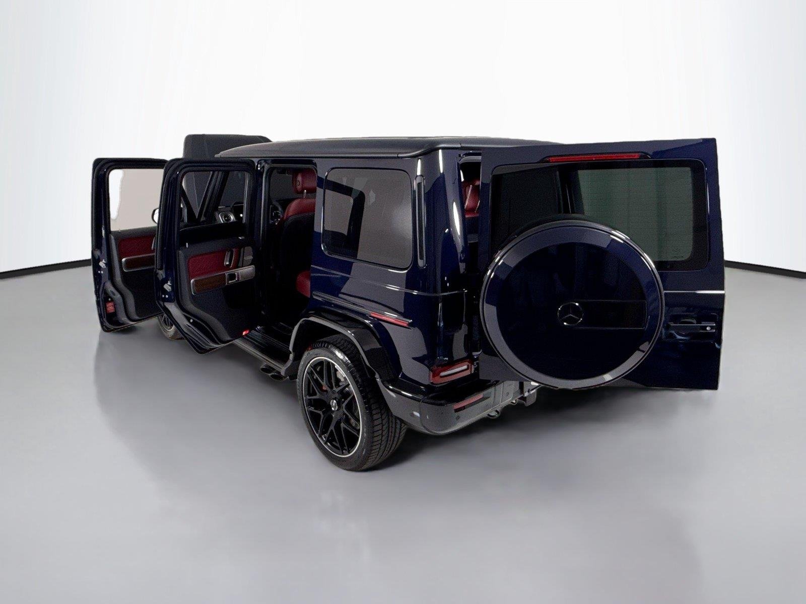 Used 2026 Brilliant Blue Metallic Mercedes-Benz AMG® G 63 | Manufaktur Interior Pkg + | Night Pkg Plus image 44