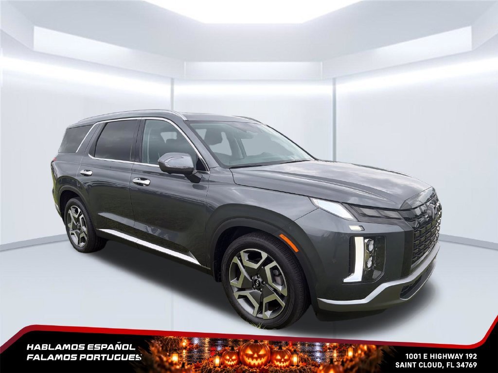 Used 2025 Gray Hyundai SEL Premium image 7