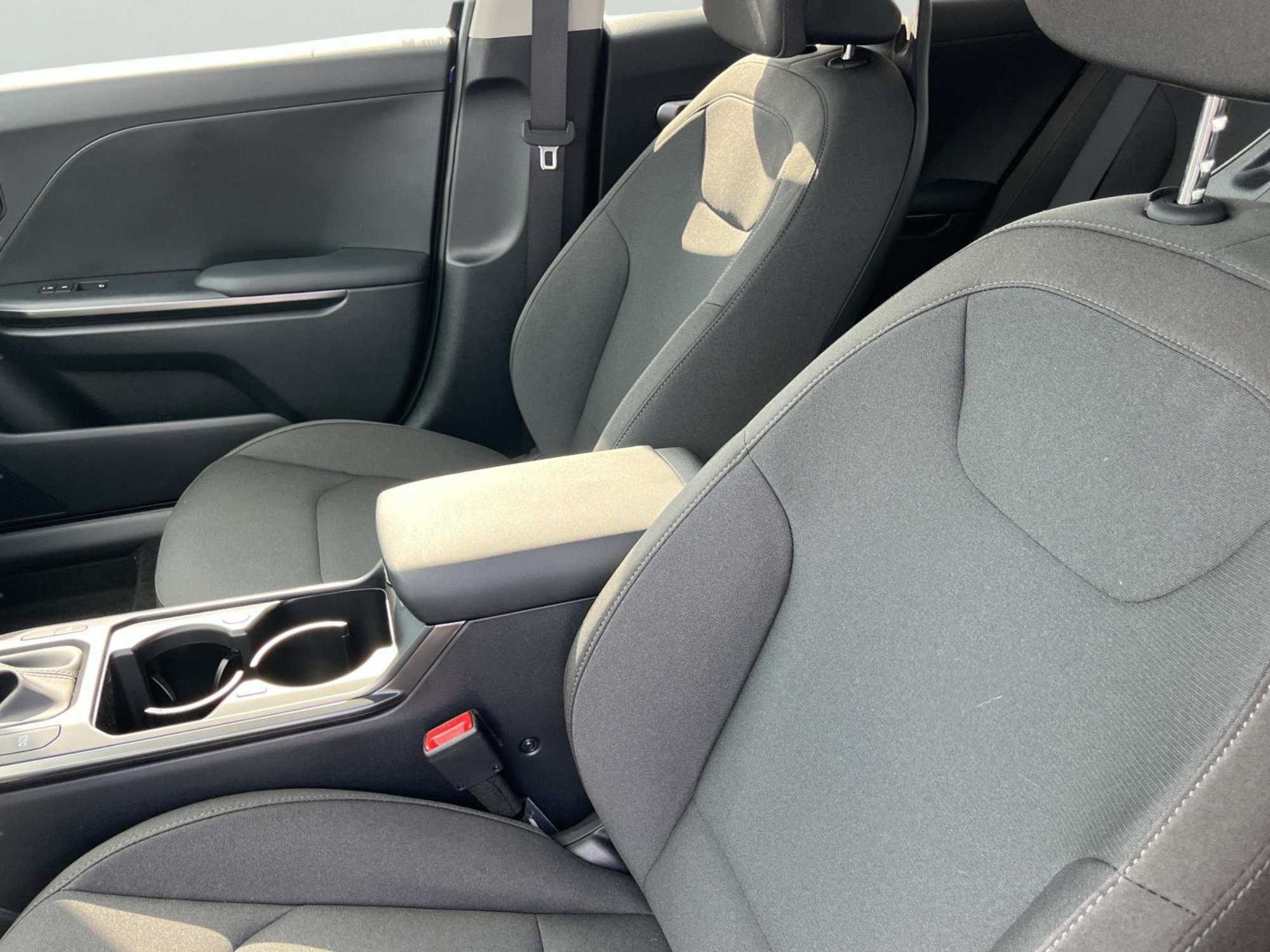 New 2026 Deep Sea Blue Kia LXS image 19