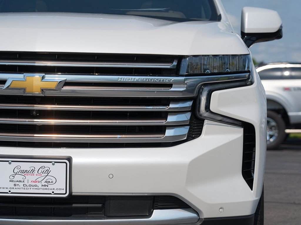 Used 2022 Beige Chevrolet High Country image 9