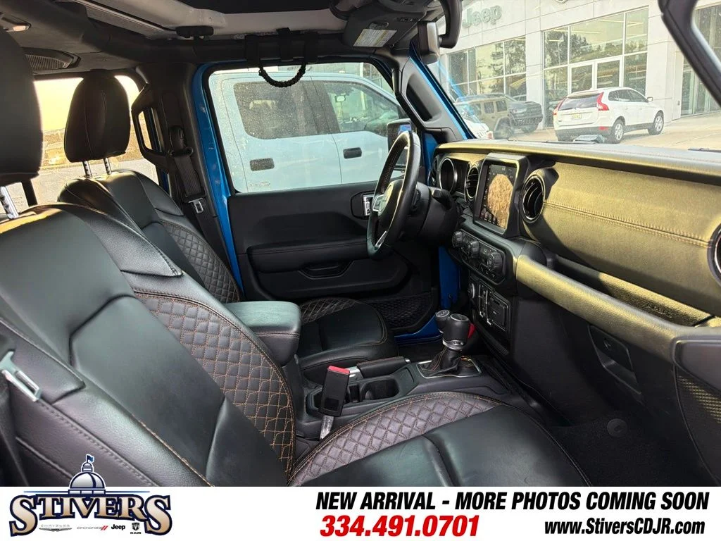 Used 2022 Blue Jeep Overland image 14