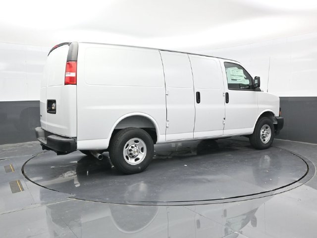 2025 Chevrolet Express Cargo Work Van - Photo 7