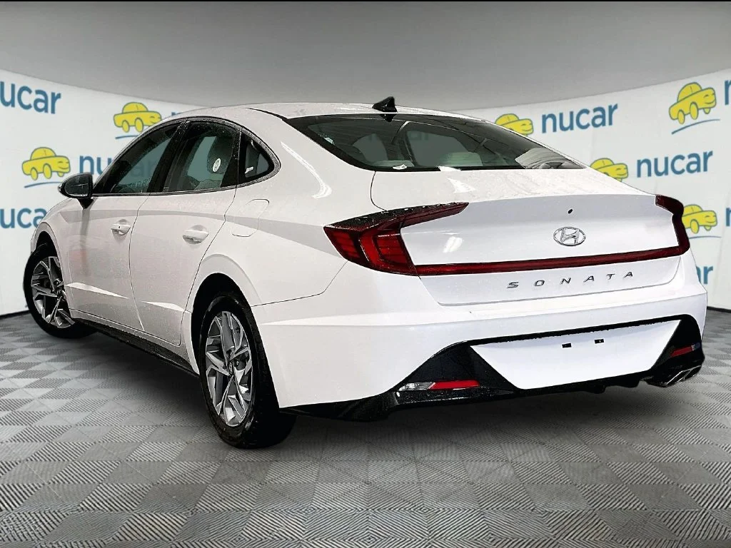 Certified Used 2023 White Hyundai SEL image 4