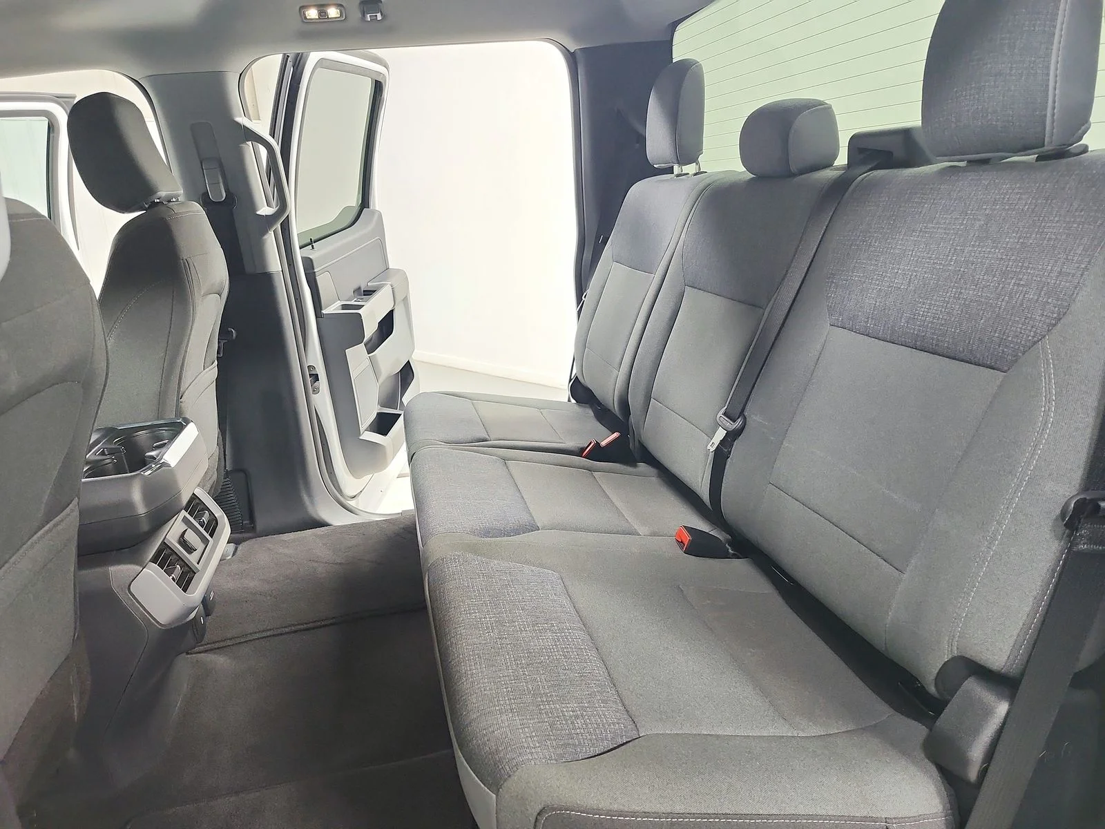 Used 2024 White Ford XLT image 35