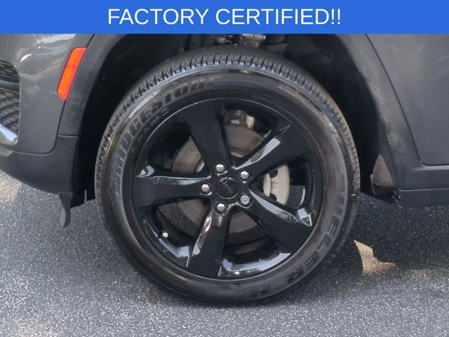 Used 2025 Gray Jeep Altitude X image 10