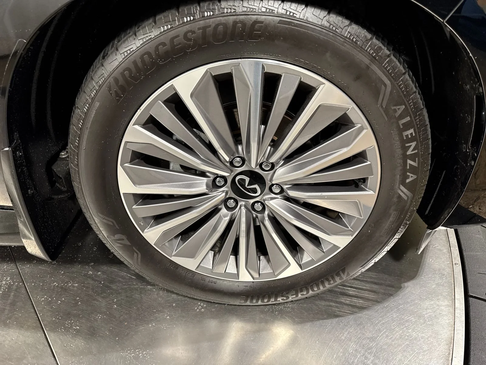 Certified Used 2025 Black INFINITI LUXE image 14
