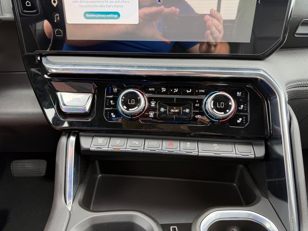 Used 2025 Silver GMC Denali image 12