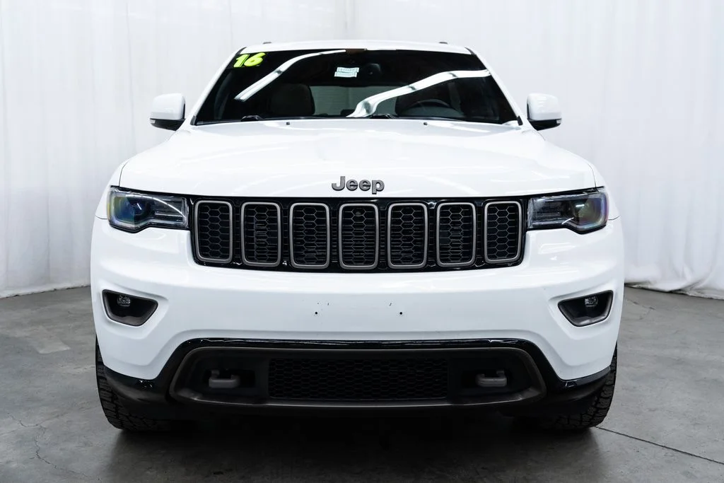 Used 2016 White Jeep Limited image 2