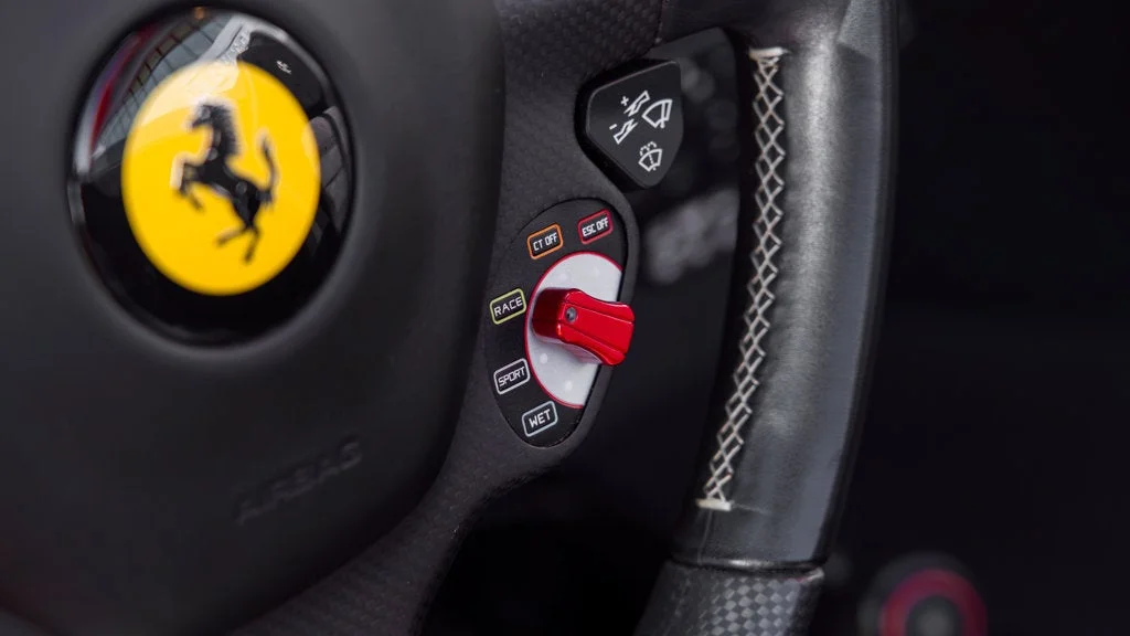 Used 2020 Nero Opaco Ferrari Base image 19