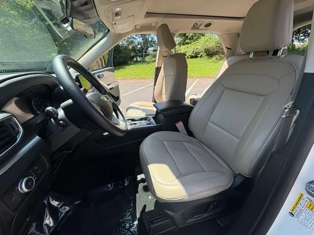 Used 2021 White Metallic Ford XLT image 14