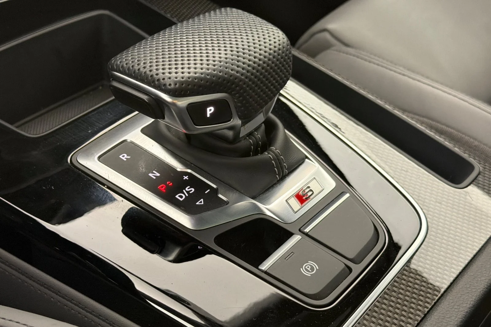 Used 2023 Ibis White Audi Premium Plus 3.0 TFSI quattro image 21