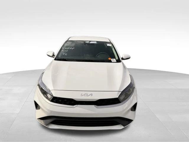 Used 2024 White Kia LXS image 2