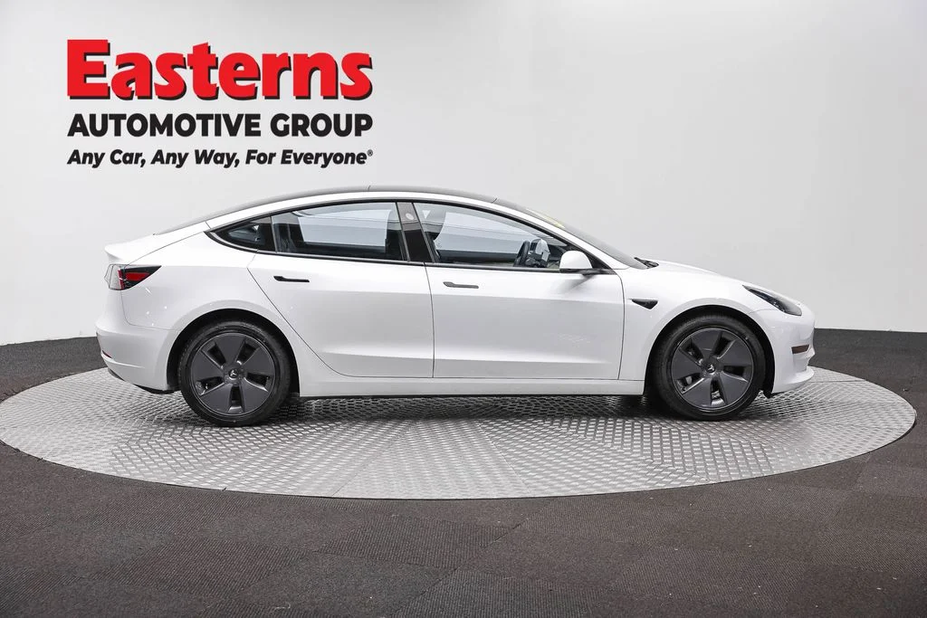 Used 2023 White Tesla Base image 4