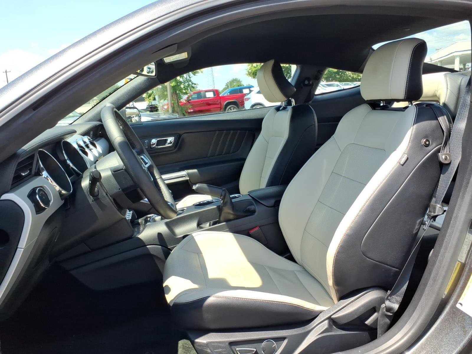 Used 2016 Magnetic Metallic Ford EcoBoost Premium image 18