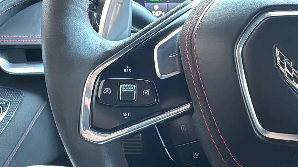 Used 2022 Gray Metallic Chevrolet Stingray image 12