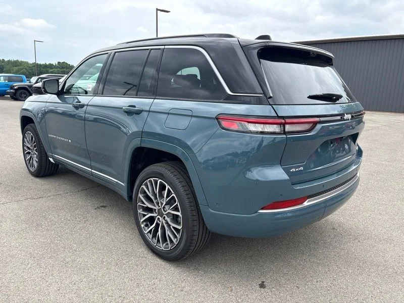New 2026 Steel Blue Exterior Paint Jeep Summit image 5