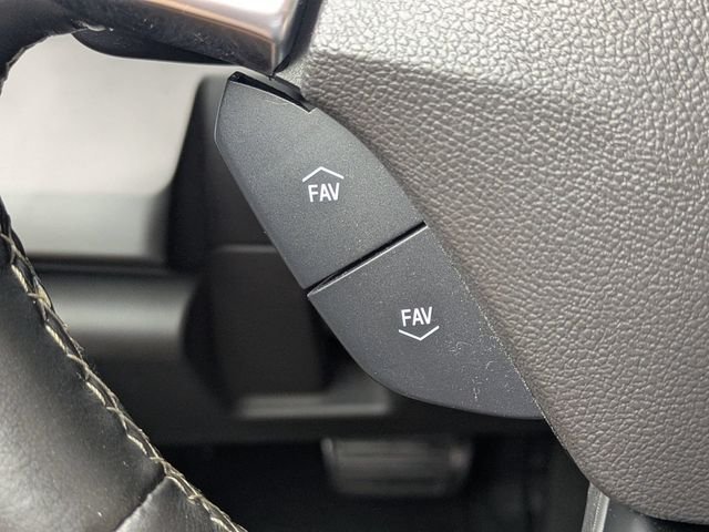 Used 2018 Silver Chevrolet 1LT image 28