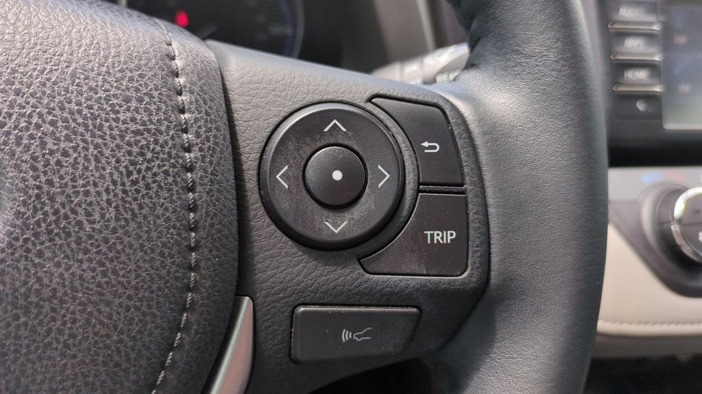 Used 2017 Red Toyota Limited image 21