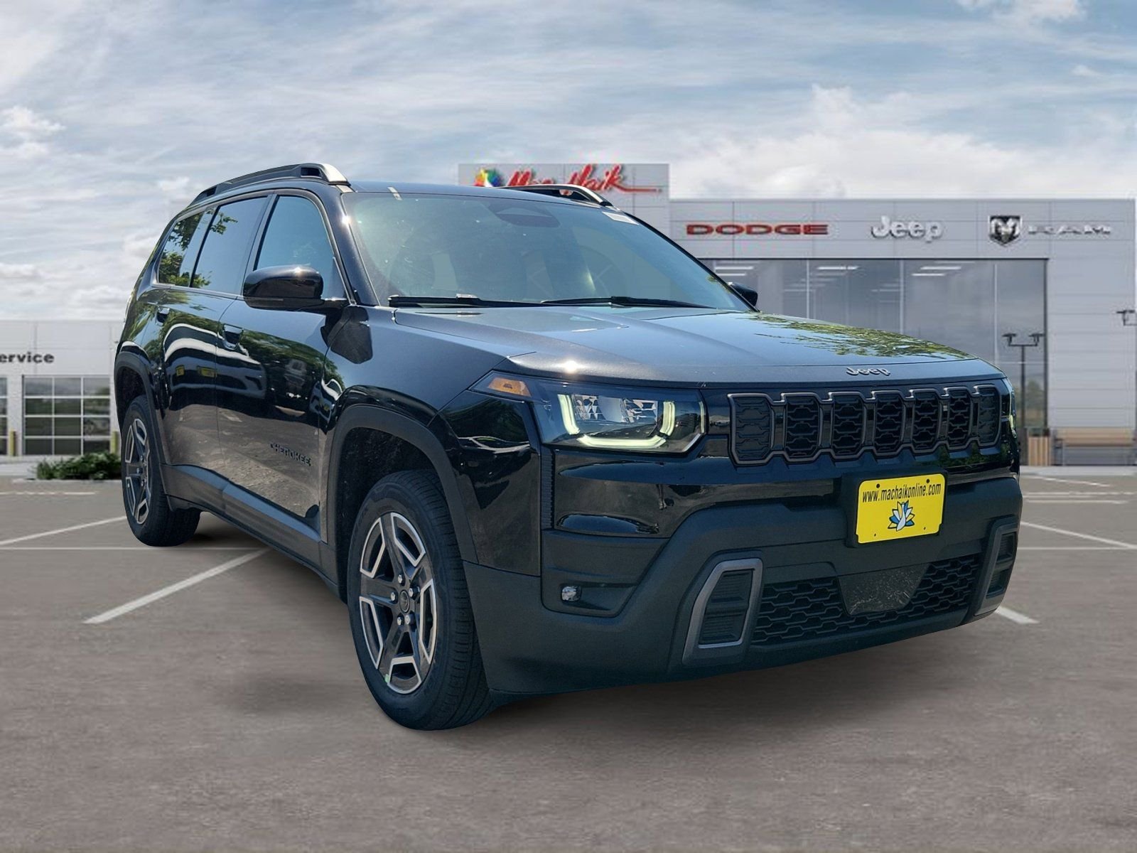 New 2026 Diamond Black Crystal Pearl-Coat Exterior Paint Jeep Limited image 7