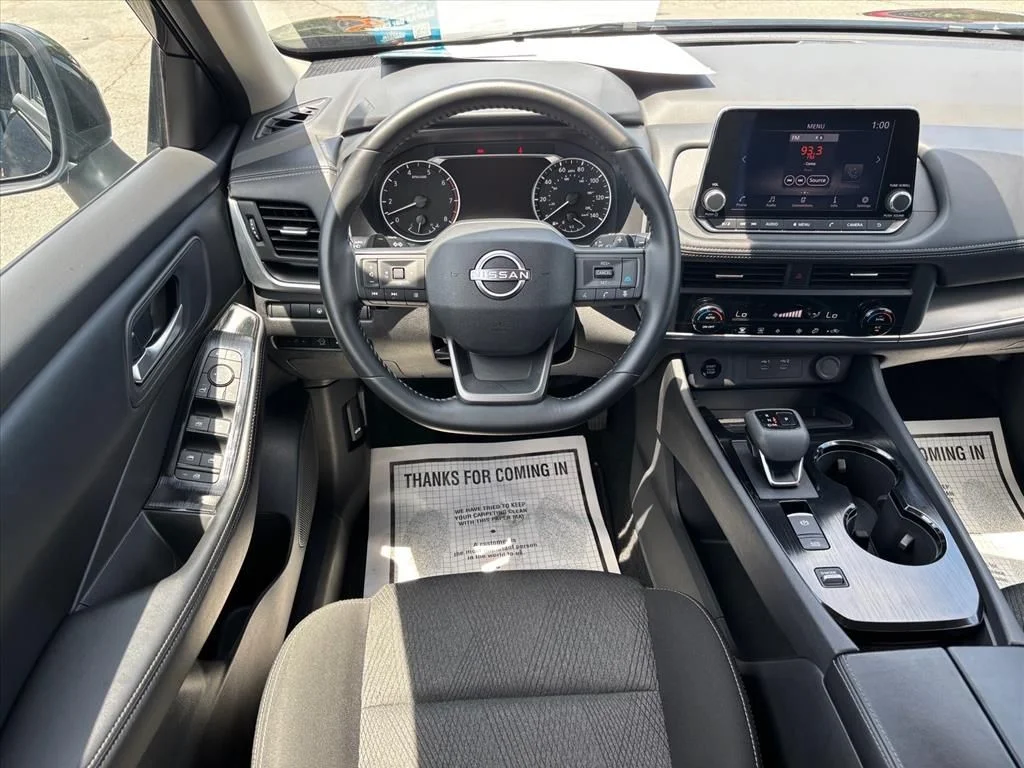 Used 2025 Black Nissan SV image 3