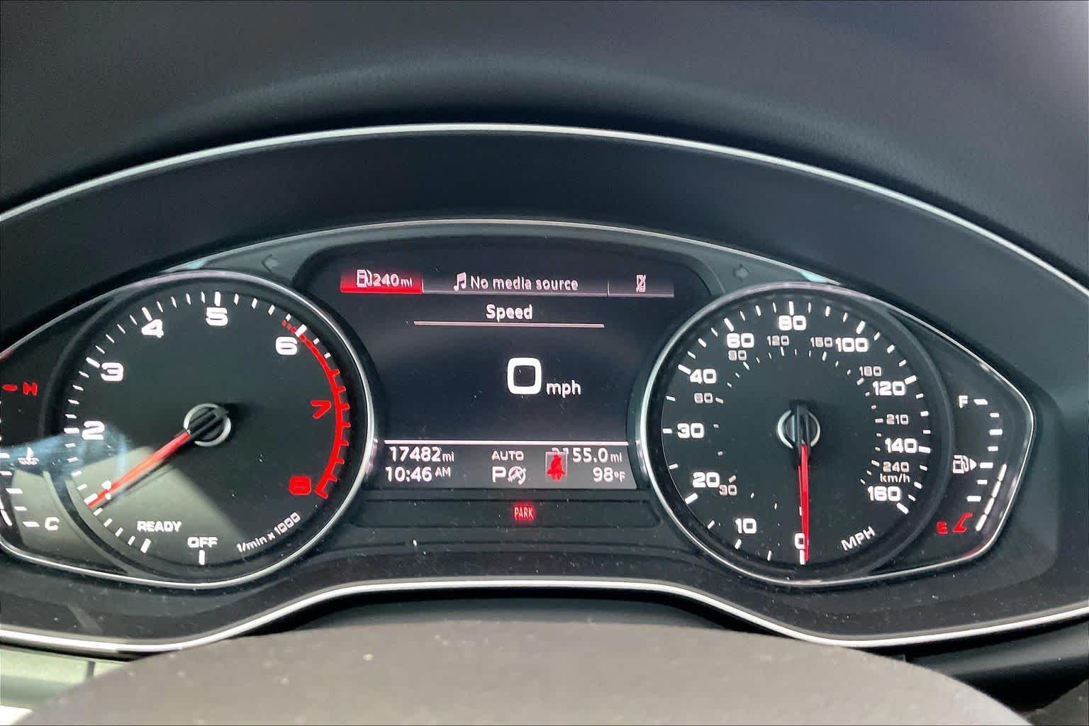 Used 2024 Daytona Gray Pearl Effect Audi S line Premium image 26