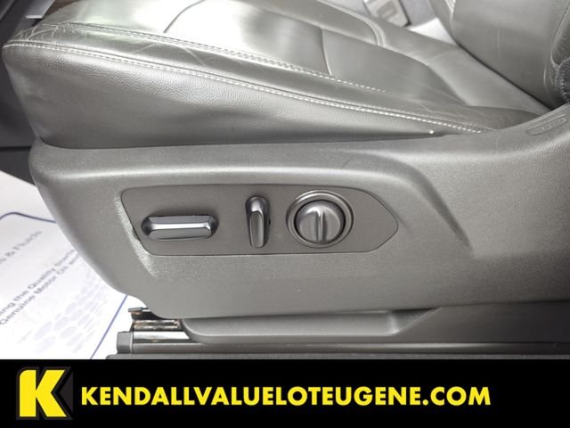 Used 2020 Red Chevrolet RST image 22