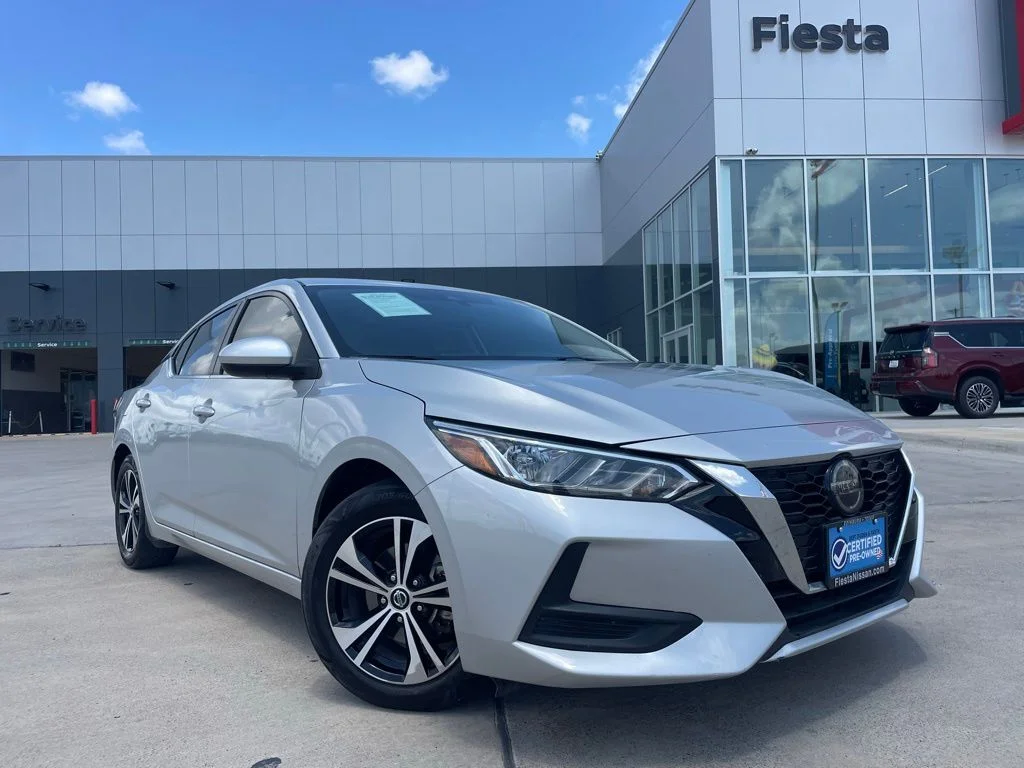 2023 Nissan Sentra SV CVT's photo