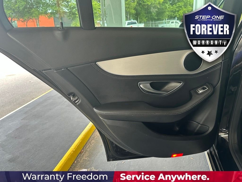 Used 2015  Mercedes-Benz C 300 image 26