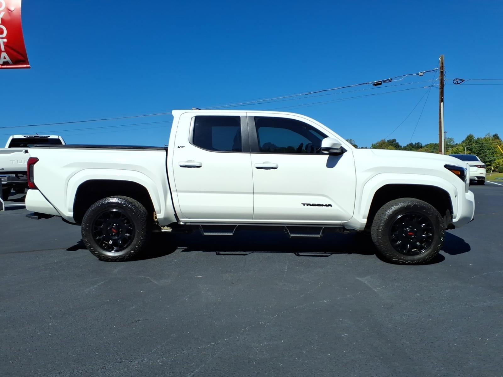 Used 2025 Ice Cap Toyota SR5 image 6