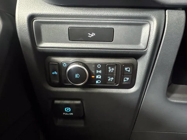 New 2026 Agate Black Metallic Ford XLT image 19