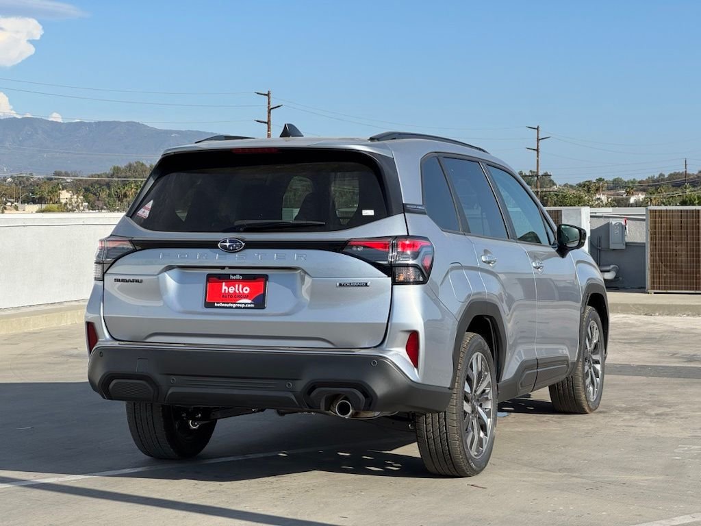 New 2026 ICE SILVER METALLIC Subaru Touring image 30