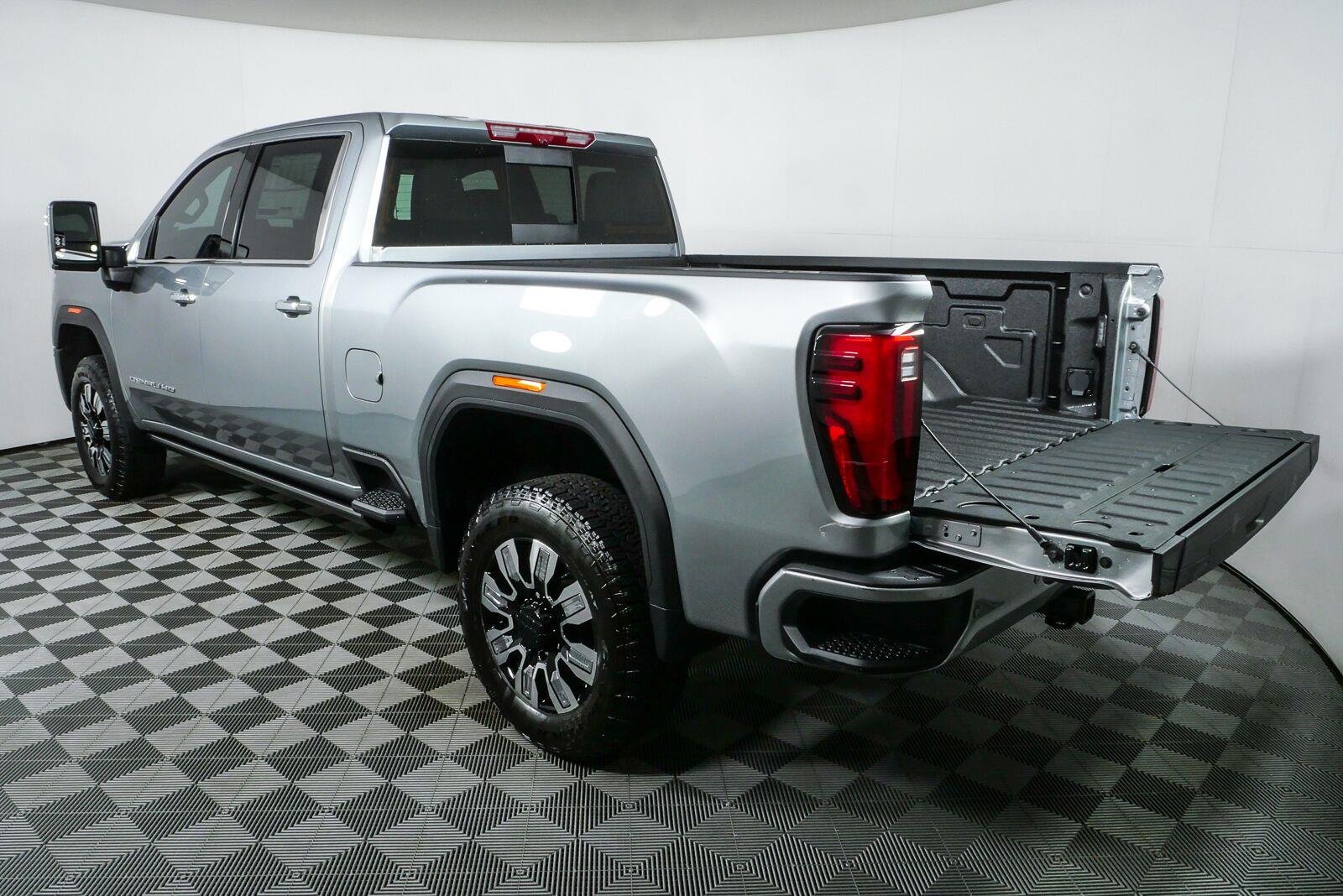 2026 GMC Sierra 2500HD Denali - Photo 32