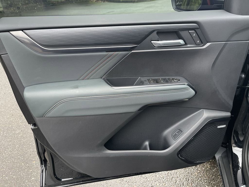 2026 GMC Acadia AT4 - Photo 22